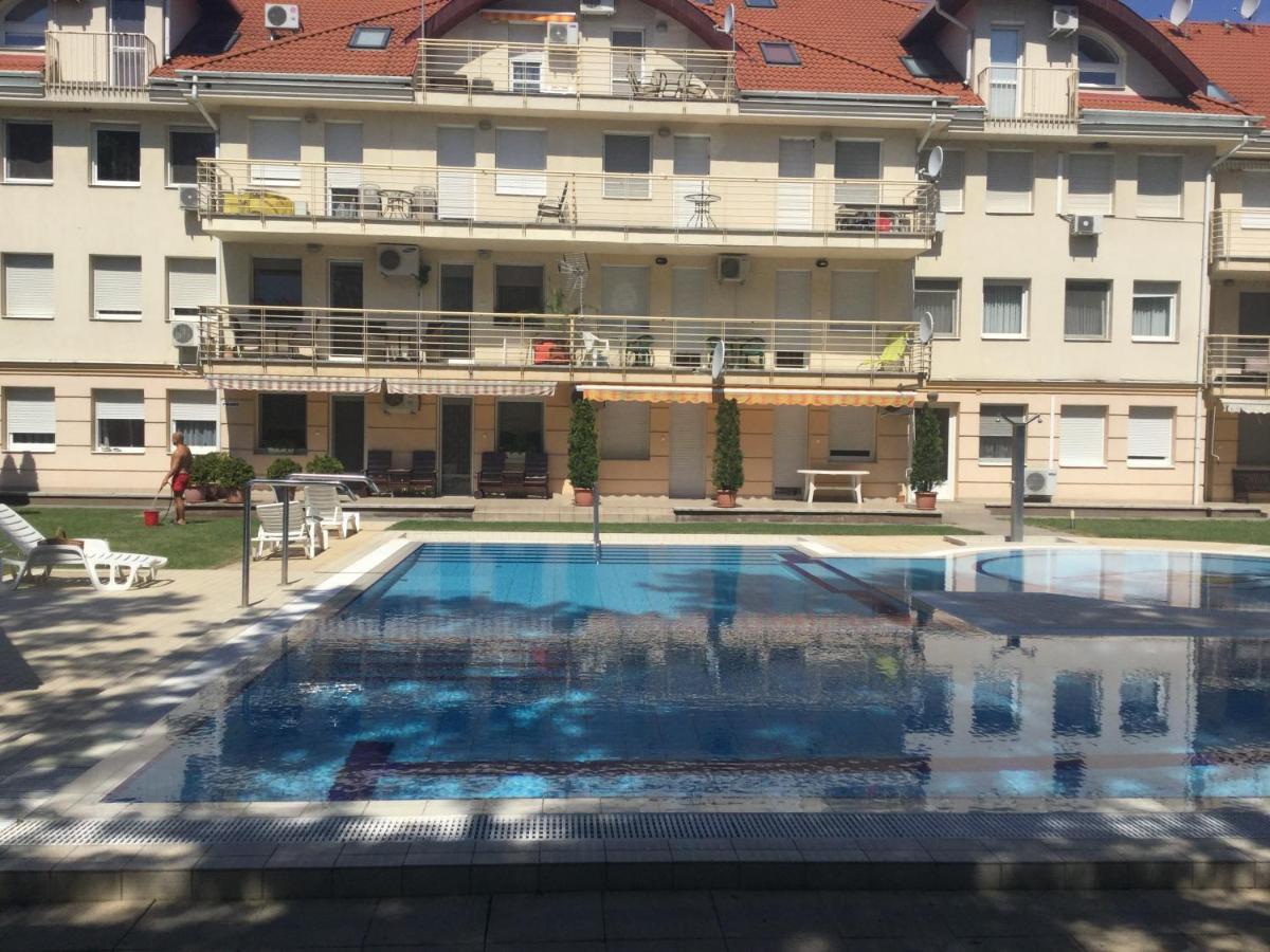 Sport Apartman ไฮจ์ดุสโซบอสโล ภายนอก รูปภาพ