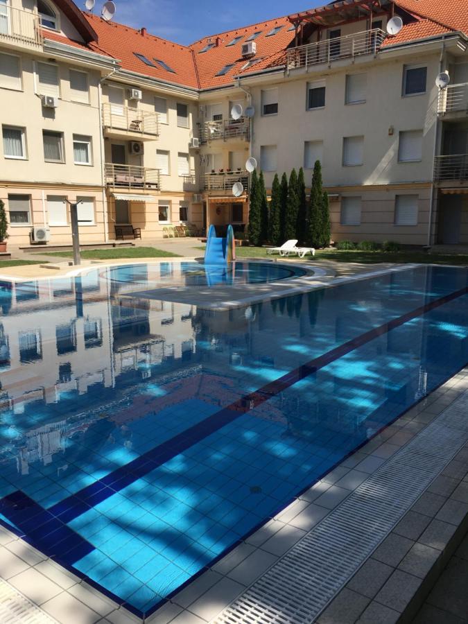 Sport Apartman ไฮจ์ดุสโซบอสโล ภายนอก รูปภาพ
